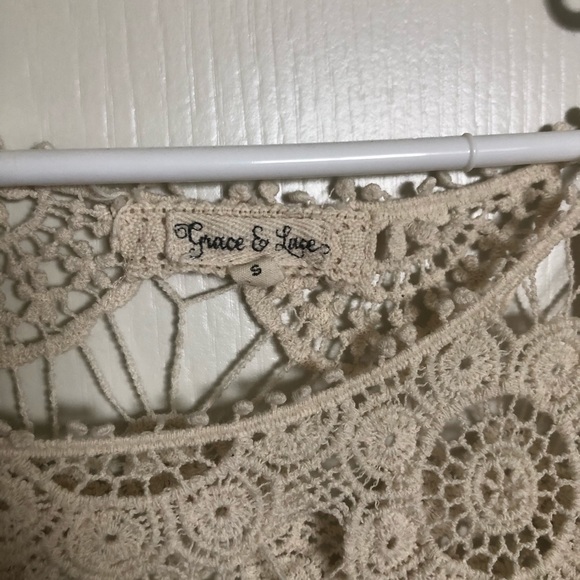 Cream crochet top. - Picture 2 of 3